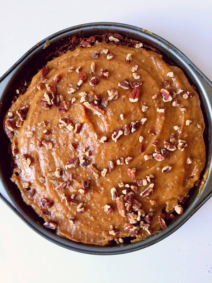 Flourless Chocolate Cake with Caramel Sauce & Pecans | Whisk and Shout